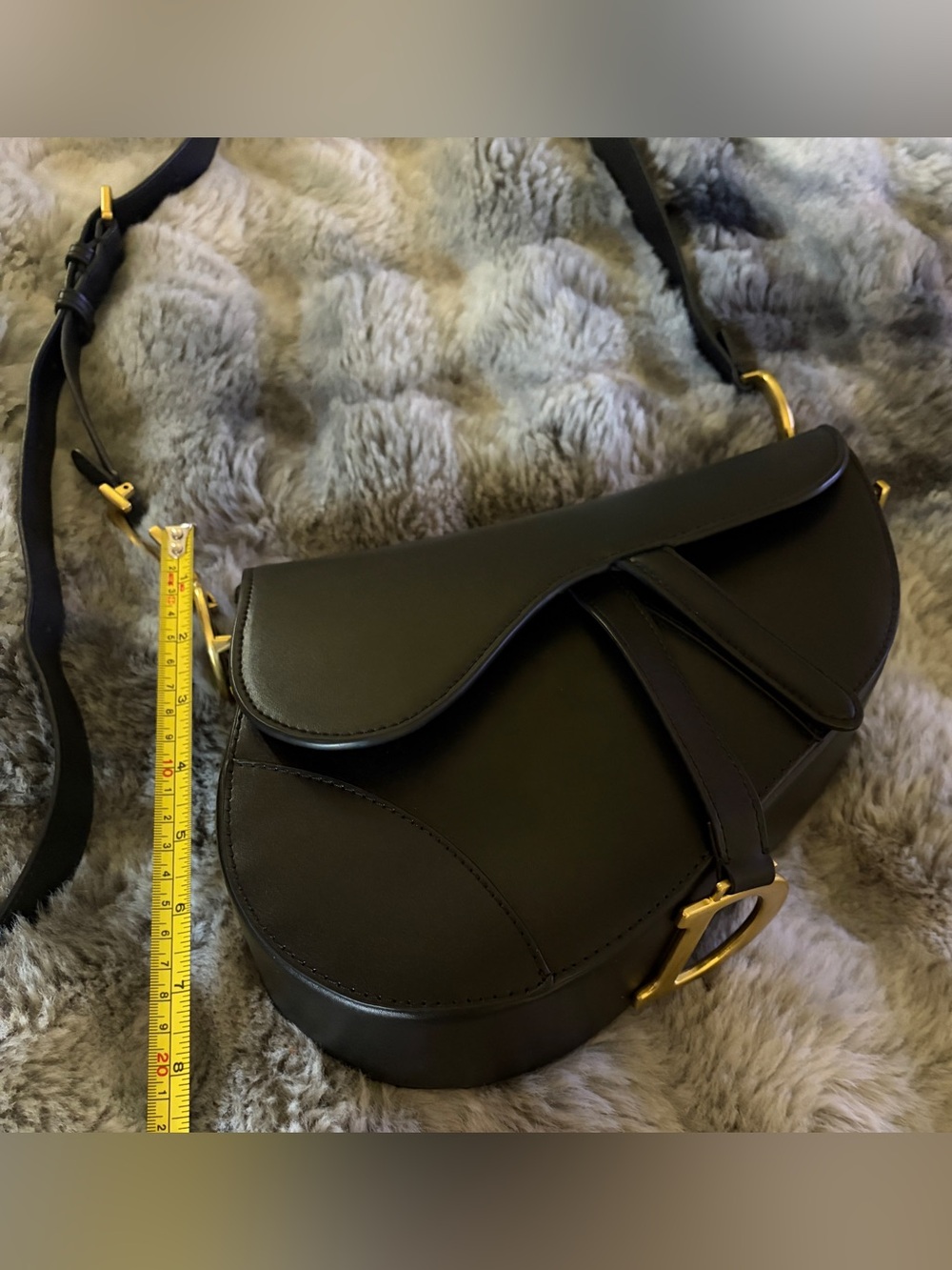Dior Black Leather Saddle Crossbody w/Gold 'D'Charm check pictures read messages - Picture 11 of 15